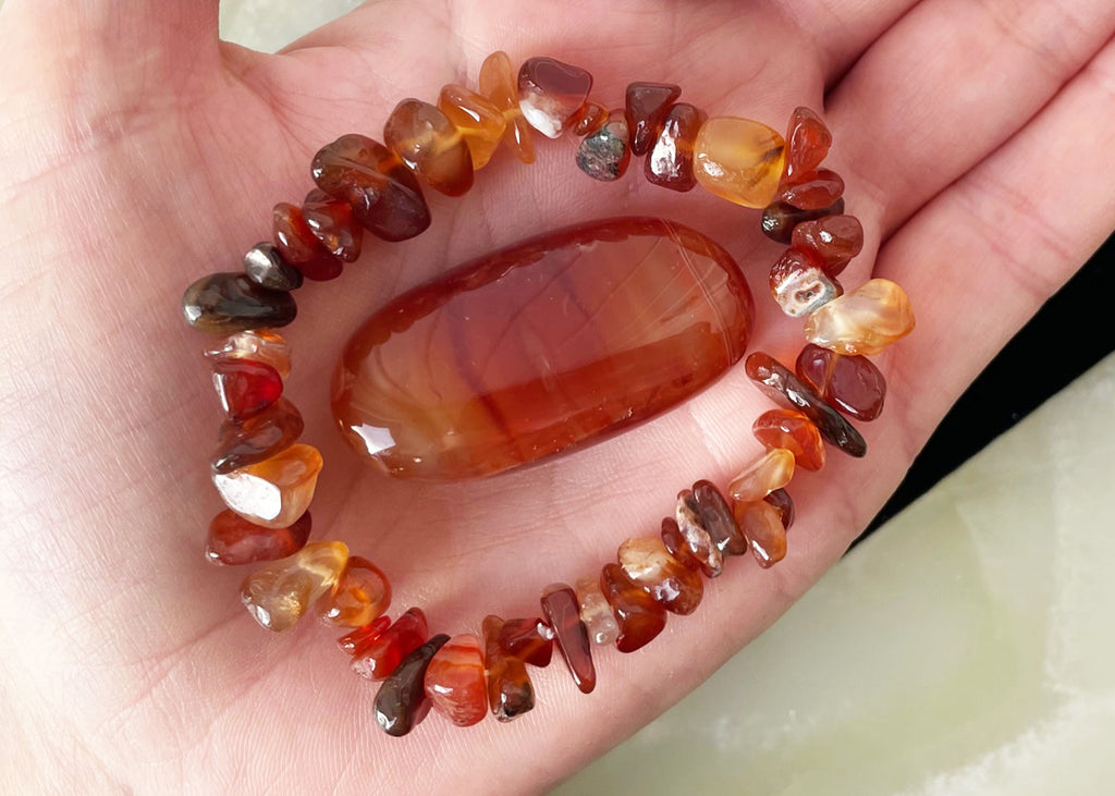Carnelian Crystal Bracelet And Tumblestone Gift Set